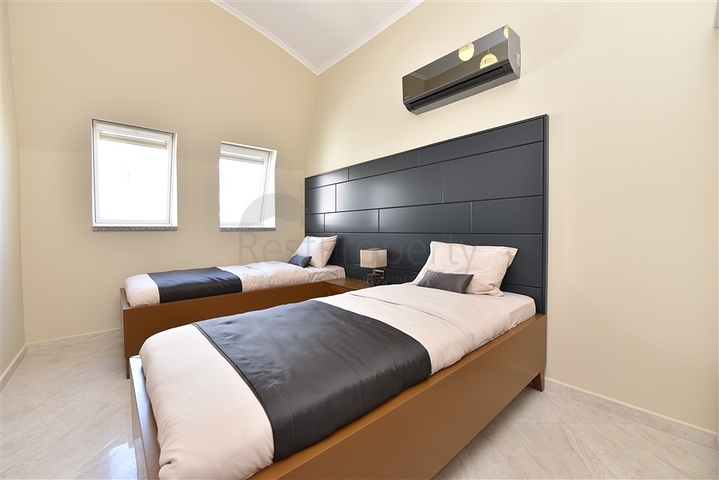 Роскошный пентхаус рядом с морем