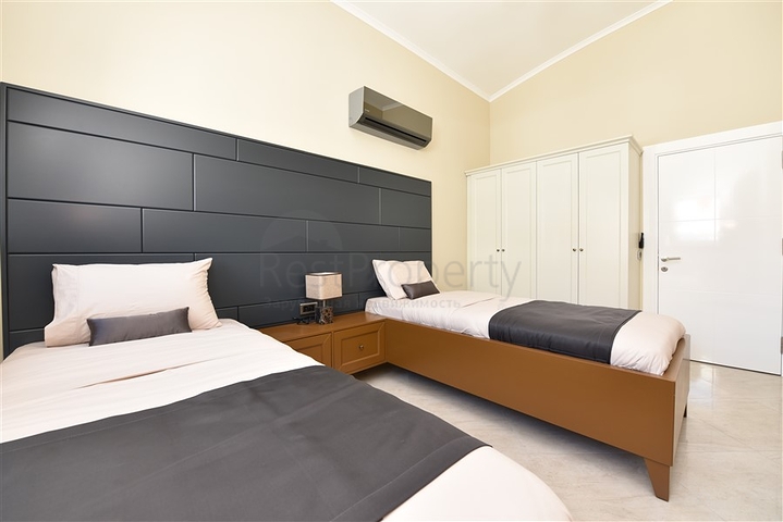 Роскошный пентхаус рядом с морем