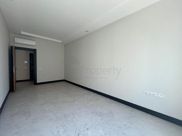 Офисное помещение в бизнес-центре в Оба 