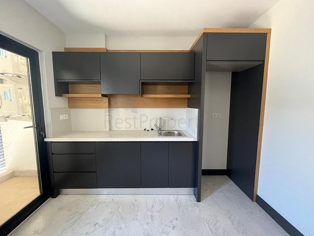 Офисное помещение в бизнес-центре в Оба 