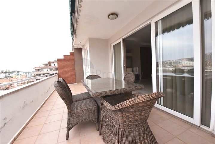 Пентхаус 3+1 в районе Тосмур у реки Димчай