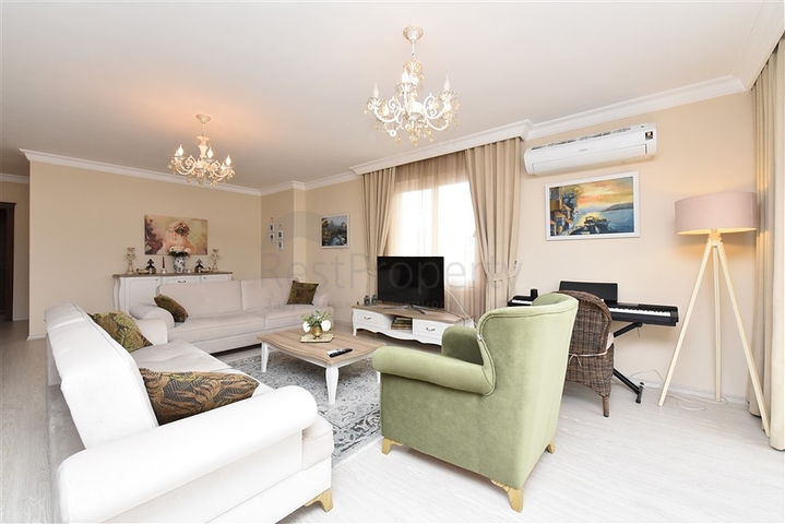 Пентхаус 3+1 в районе Тосмур у реки Димчай