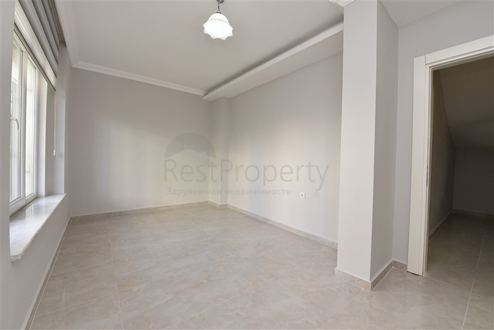 Садовый дуплекс 6+2 в 100 метрах от моря Садовый дуплекс 6+2 в 100 метрах от моря