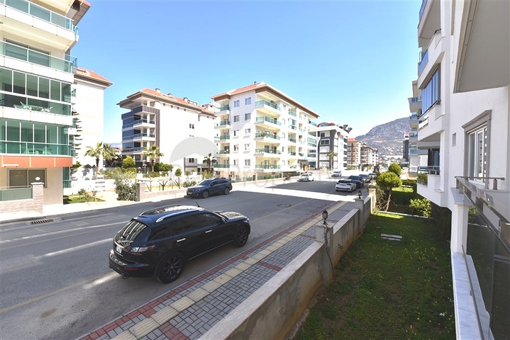 Садовый дуплекс 6+2 в 100 метрах от моря Садовый дуплекс 6+2 в 100 метрах от моря