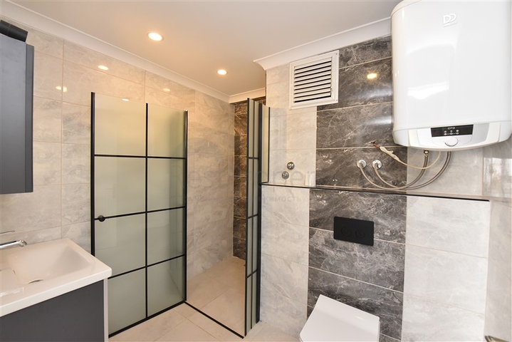 Садовый дуплекс 6+2 в 100 метрах от моря Садовый дуплекс 6+2 в 100 метрах от моря