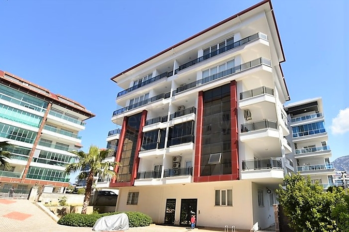 Садовый дуплекс 6+2 в 100 метрах от моря Садовый дуплекс 6+2 в 100 метрах от моря