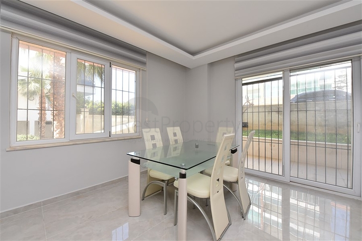 Садовый дуплекс 6+2 в 100 метрах от моря Садовый дуплекс 6+2 в 100 метрах от моря