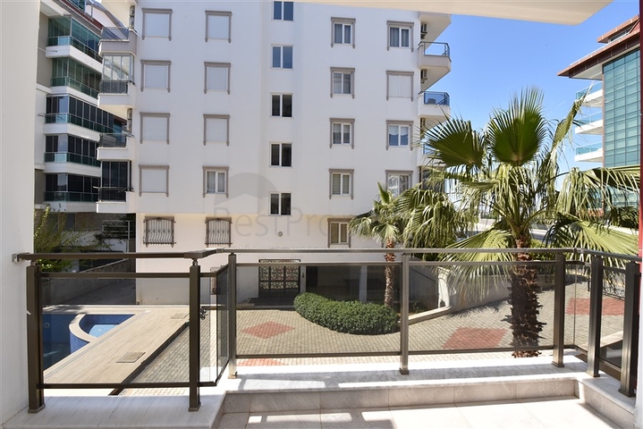 Садовый дуплекс 6+2 в 100 метрах от моря Садовый дуплекс 6+2 в 100 метрах от моря