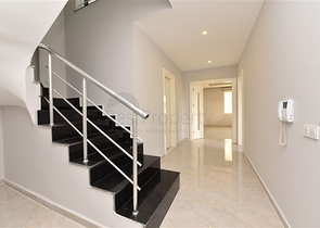 Садовый дуплекс 6+2 в 100 метрах от моря Садовый дуплекс 6+2 в 100 метрах от моря