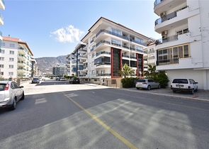 Садовый дуплекс 6+2 в 100 метрах от моря Садовый дуплекс 6+2 в 100 метрах от моря