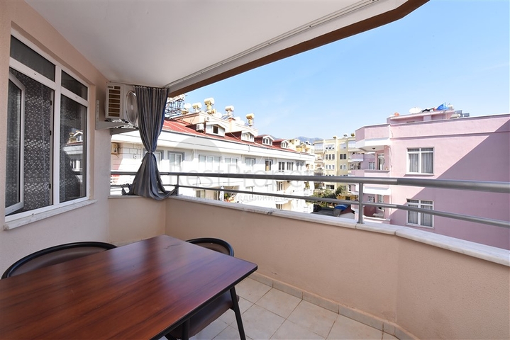 Квартира 1+1 в районе Оба