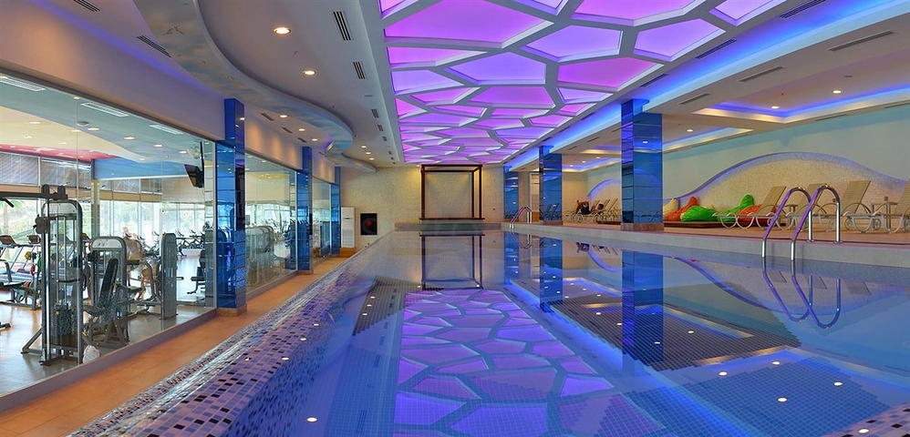 Двухкомнатная квартира в шикарном комплексе района Махмутлар