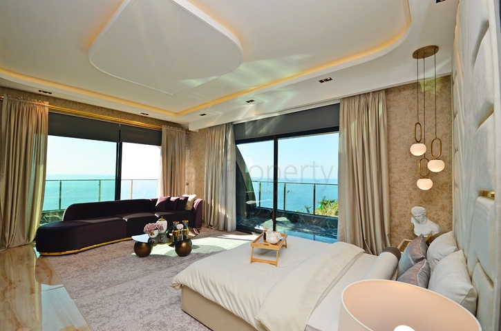 Вилла 6+1 с собственным бассейном