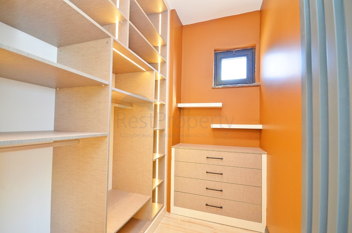 Вилла 6+1 с собственным бассейном