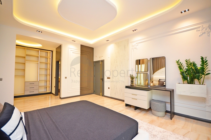 Вилла 6+1 с собственным бассейном