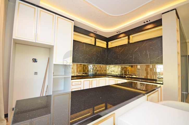 Вилла 6+1 с собственным бассейном