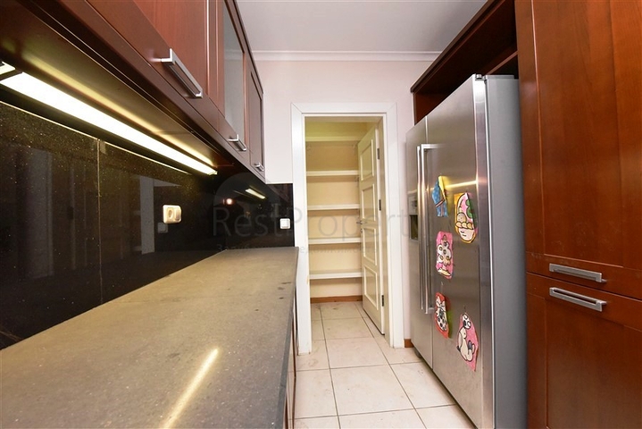 Вилла городского типа в 250 метрах от моря