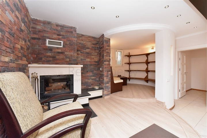 Вилла городского типа в 250 метрах от моря