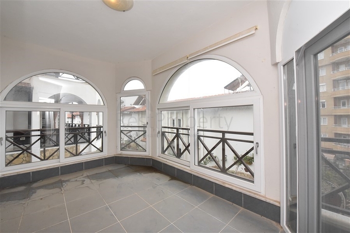 Вилла городского типа в 250 метрах от моря