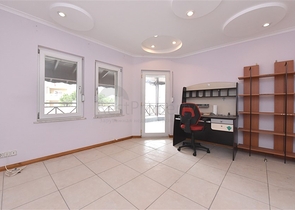 Вилла городского типа в 250 метрах от моря