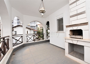 Вилла городского типа в 250 метрах от моря