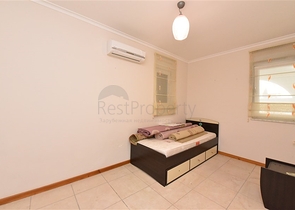 Вилла городского типа в 250 метрах от моря