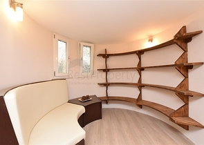 Вилла городского типа в 250 метрах от моря