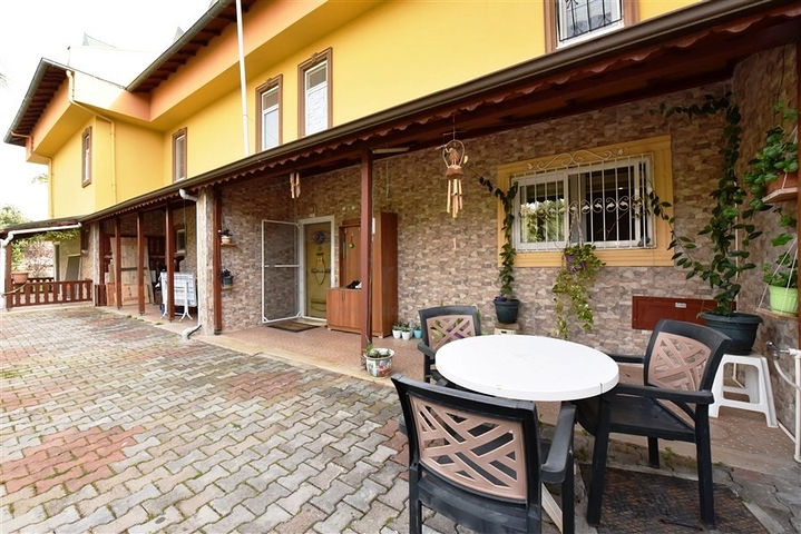 Вилла 4+1 с видом на море в районе Демирташ