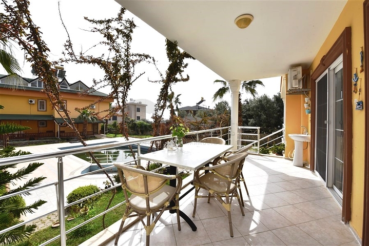 Вилла 4+1 с видом на море в районе Демирташ