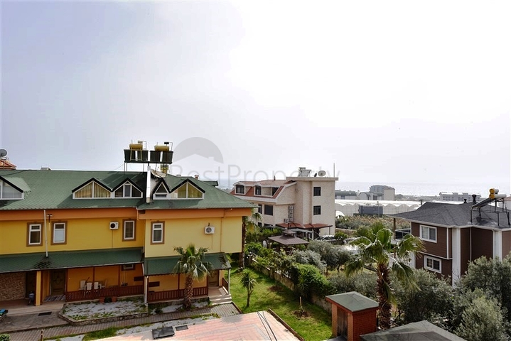 Вилла 4+1 с видом на море в районе Демирташ