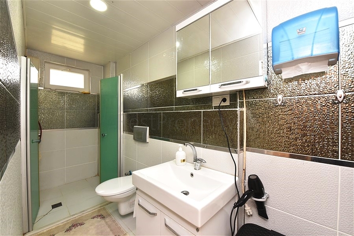 Вилла 4+1 с видом на море в районе Демирташ