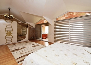 Вилла 4+1 с видом на море в районе Демирташ