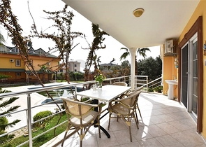 Вилла 4+1 с видом на море в районе Демирташ