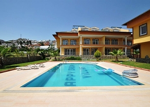 Вилла 4+1 с видом на море в районе Демирташ