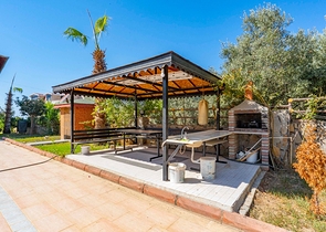 Вилла 4+1 с видом на море в районе Демирташ