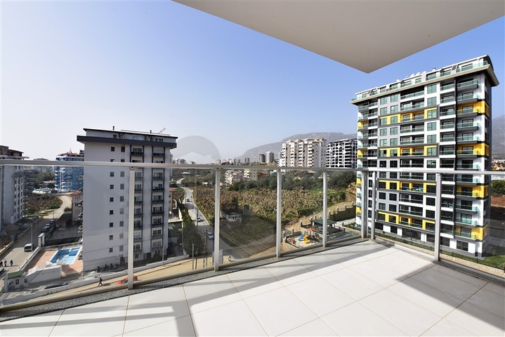 Меблированная трехкомнатная квартира