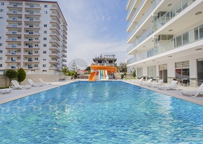 Меблированная трехкомнатная квартира