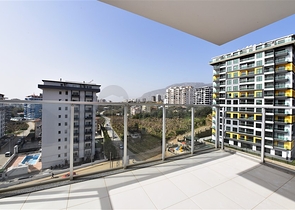 Меблированная трехкомнатная квартира