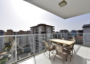 Меблированная трехкомнатная квартира