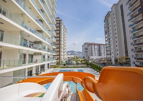 Меблированная трехкомнатная квартира