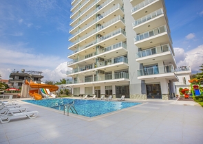 Меблированная трехкомнатная квартира