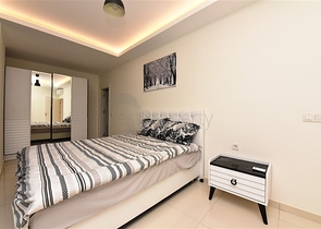 Меблированная трехкомнатная квартира