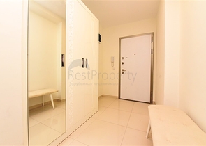 Меблированная трехкомнатная квартира