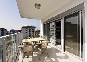 Меблированная трехкомнатная квартира