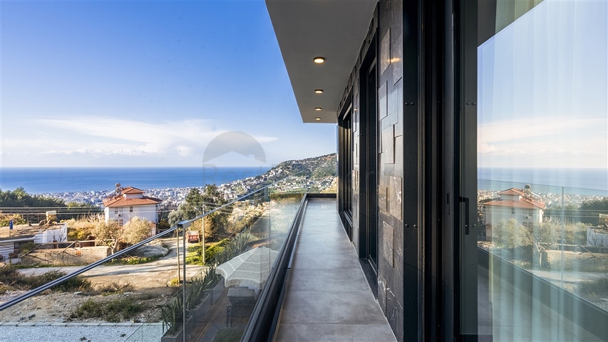 Шикарные виллы с панорамным видом на Средиземное море