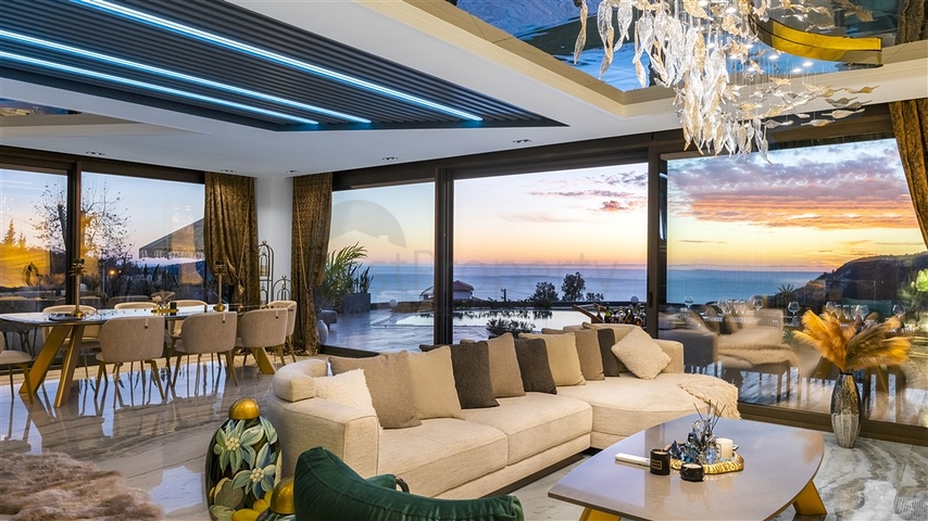 Шикарные виллы с панорамным видом на Средиземное море