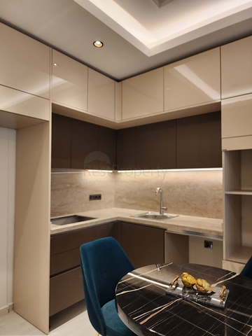 Двухкомнатная квартира в комплексе на первой линии в Махмутларе