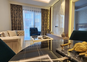 Двухкомнатная квартира в комплексе на первой линии в Махмутларе