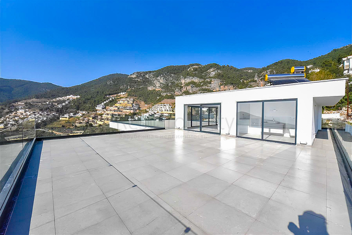 Вилла в центре Алании