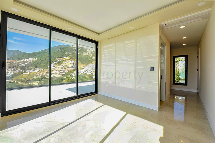 Вилла в центре Алании